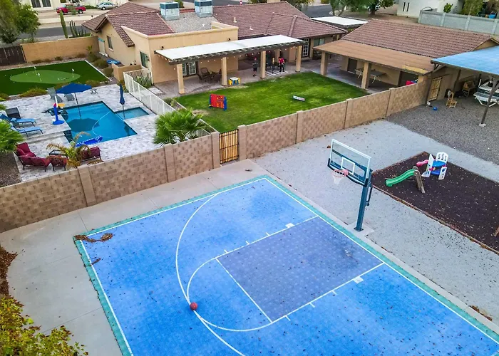 Vakantiehuis Group Getaway W/ Pool & Putting In Glendale Phoenix