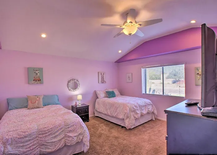 Vakantiehuis Group Getaway W/ Pool & Putting In Glendale Phoenix